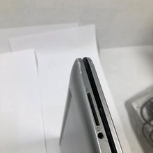 Load image into Gallery viewer, HP 15-DY2702DX | INTEL CORE I3-1115G4 3.00GHZ | 256GB | 8GB | COSMETIC CONDITION