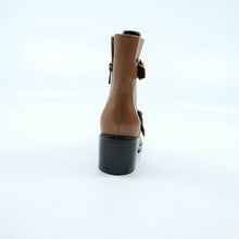 Load image into Gallery viewer, Donald Pliner Dusten Boots Size 6.5 (saddle calf)