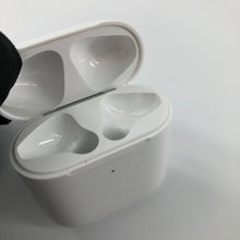 Load image into Gallery viewer, Apple Replacement Wireless Charging Case A1938 for AirPods 1st & 2nd Gen - White