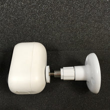 Load image into Gallery viewer, Arlo Essential (2nd Generation) VMC3050 2K Outdoor Camera (w/mountings)