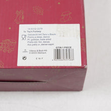 Load image into Gallery viewer, Villeroy & Boch Toy's Fantasy Serving Platter 15" Christmas Tree & Carolers Tray