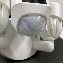 Load image into Gallery viewer, Ring Floodlight Cam Plus Outdoor Flood Light