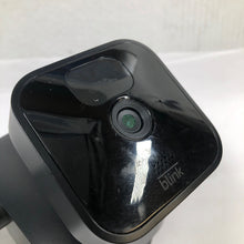 Load image into Gallery viewer, Blink Outdoor Wireless HD Security Camera with Floodlight BAC044600U w/ Mount