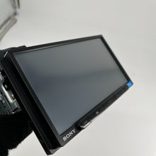 Load image into Gallery viewer, Sony XAV‑AX4000 – 7" Touchscreen Media Receiver – Apple CarPlay / Android Auto