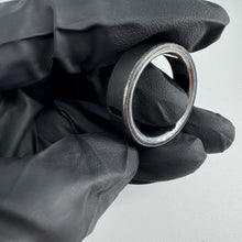 Load image into Gallery viewer, Oura Ring Gen 4 Size 13 Stealth & Charging Base
