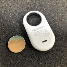 Load image into Gallery viewer, Samsung Galaxy SmartTag2 Bluetooth Tracking Device - White
