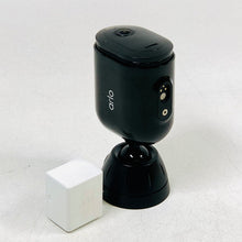 Load image into Gallery viewer, Arlo Pro 4 VMC4041P 2K Security Camera Black no mounting plate