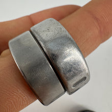 Load image into Gallery viewer, Lot of 5 Oura Ring 4 Smart Rings Mixed Sizes - For Parts Only