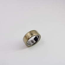 Load image into Gallery viewer, Oura Ring 4 Smart Ring Size 6 - Gold