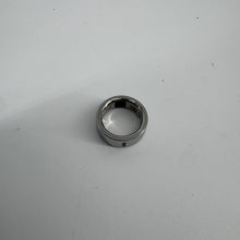 Load image into Gallery viewer, Oura Ring 4 Smart Ring Size 8 - Silver