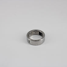 Load image into Gallery viewer, Oura Ring 4 Smart Ring Size 9 - Silver