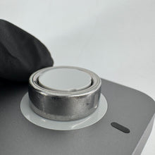 Load image into Gallery viewer, Oura Ring 4 Smart Ring Size 7 - Silver w/ Charging Station