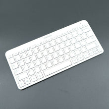 Load image into Gallery viewer, SAMSUNG BLUETOOTH KEYBOARD KCC-CRM-SEC-BKB-10 (WHITE) LAPTOP KEYBOARD