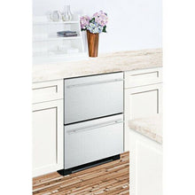 Load image into Gallery viewer, Summit Appliance 4.8 cu. ft. Refrigerator in Stainless Steel
