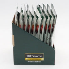 Load image into Gallery viewer, TRESemme Mask Botanique Color Vibrance &amp; Shine Pomegranate &amp; Camellia Oil (x20)
