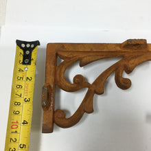 Load image into Gallery viewer, Cast Iron Shelf Bracket - Rust - 6 7/8" x 4 1/2" (PACK OF 2)
