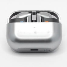 Load image into Gallery viewer, Samsung Galaxy Buds 3 Pro Wireless Earbuds SM-R630 Silver *ISSUE* Right
