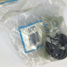 Load image into Gallery viewer, 4-PACK WP285753 Whirlpool Kenmore Washer Washing Machine Motor Coupling Coupler
