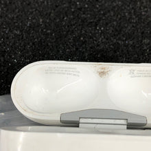 Load image into Gallery viewer, ISSUE AirPods Pro (2nd Gen.) Lightning White w/ Charging Case - FIND MY
