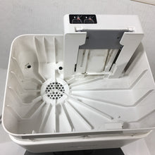 Load image into Gallery viewer, Roborock S8 Plus-WHT Wi-Fi Connected Robot Vacuum and Mop (READ!)

