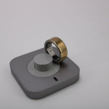 Load image into Gallery viewer, Oura Ring 4 Smart Ring Size 6 - Gold
