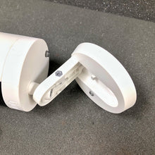 Load image into Gallery viewer, Ring Outdoor Cam Plus Battery 2K HD Smart Camera 5cceab - White
