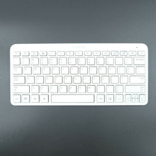 Load image into Gallery viewer, SAMSUNG BLUETOOTH KEYBOARD KCC-CRM-SEC-BKB-10 (WHITE) LAPTOP KEYBOARD
