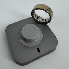 Load image into Gallery viewer, Oura Ring Gen 4 Size 10 Gold &amp; Charging Base
