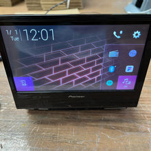 Load image into Gallery viewer, Pioneer AVH-3500NEX 7'' Multimedia DVD Receiver (FOR PARTS!)
