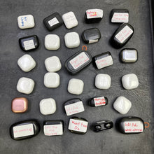 Load image into Gallery viewer, Samsung Buds and Different Brands LOT of 30 (FOR PARTS!)
