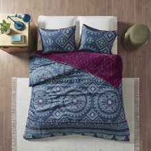Load image into Gallery viewer, Ripley 100% Polyester Print Micro Fiber to Brushed Long Fur Comforter Mini Set
