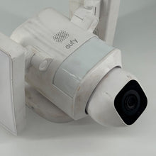 Load image into Gallery viewer, eufy Floodlight Camera E30 2K 360° Pan Tilt Outdoor Security Camera acceptable
