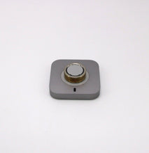 Load image into Gallery viewer, Oura Ring 4 Smart Ring Size 6 - Gold
