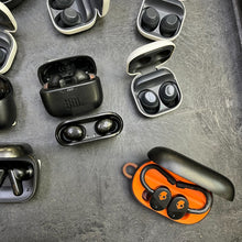 Load image into Gallery viewer, Samsung Buds and Different Brands LOT of 30 (FOR PARTS!)
