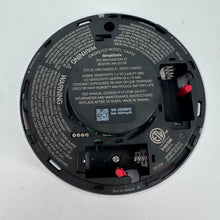 Load image into Gallery viewer, SimpliSafe Smoke &amp; Carbon Monoxide Detector (No Accessories)
