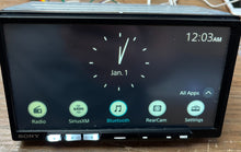 Load image into Gallery viewer, Sony XAV‑AX4000 – 7" Touchscreen Media Receiver (READ!)
