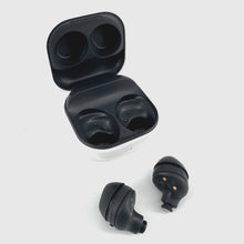 Load image into Gallery viewer, Samsung Galaxy Buds FE Wireless Headphones (SM-R400N) | White/Gray No Ear Tips
