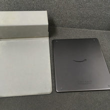 Load image into Gallery viewer, Amazon Kindle Scribe 1st Gen. (2022) 16GB Wi-Fi 10.2" (B09BS26B8B) Gray
