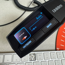 Load image into Gallery viewer, Uniden R8 Radar Detector - Black
