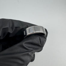 Load image into Gallery viewer, Oura Ring 4 Smart Activity Tracker Size 12 - Silver
