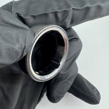 Load image into Gallery viewer, Oura Ring Gen 4 Size 13 Stealth &amp; Charging Base
