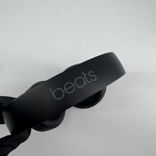Load image into Gallery viewer, BEATS BY DR. DRE STUDIO WIRELESS HEADPHONES MODEL B0501 BLUETOOTH - BLACK
